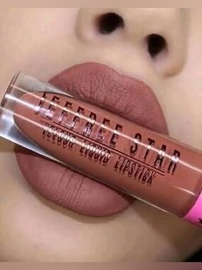 Jeffree Star Velour Liquid Lipstick in Plastic Surgery